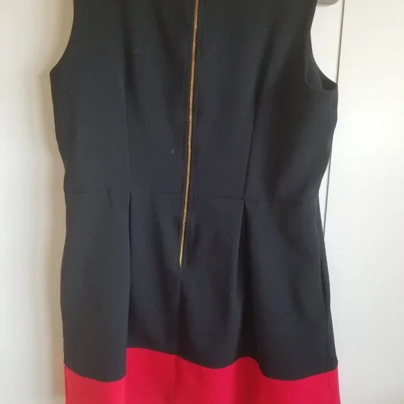 Red and black fit and flare dress - Picture 3 of 8